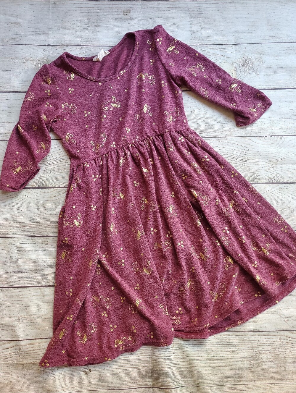5/$20🌟Emma & Elsa Girls' Maroon Dress